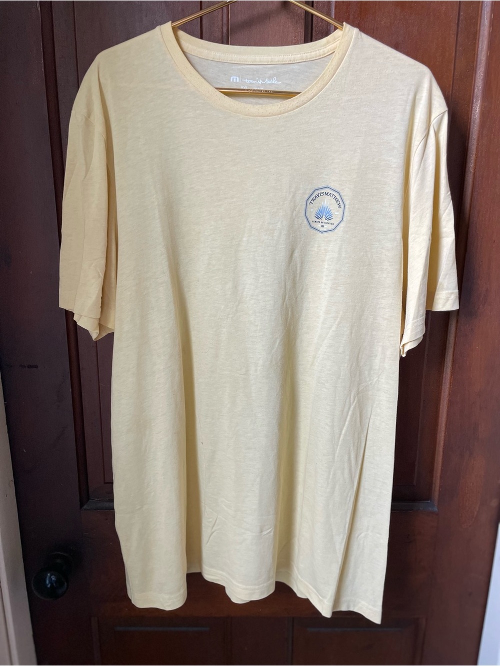 Travis Mathew men's XXL short sleeve yellow shirt
